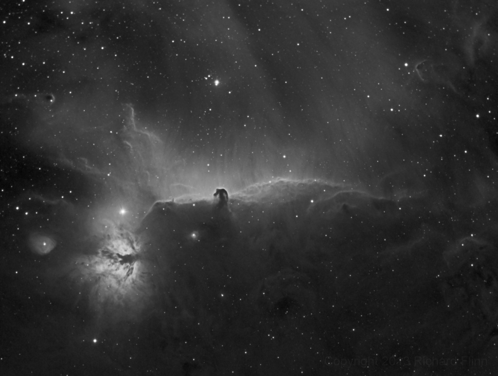 Туманность Конская Голова (IC 434, Barnard 33), снятая с фильтром Hydrogen Alpha, – темная туманность в созвездии Орион. Также включает в себя эмиссионные туманности NGC 2023 и NGC 2024