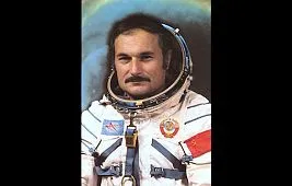 Космонавт Виталий Михайлович Жолобов